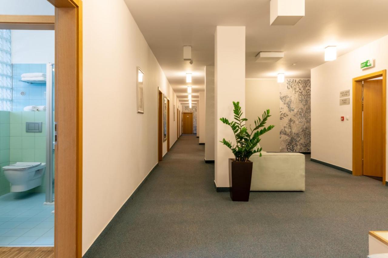 Hotel Abacie & Wellness Valašské Meziříčí Exterior foto