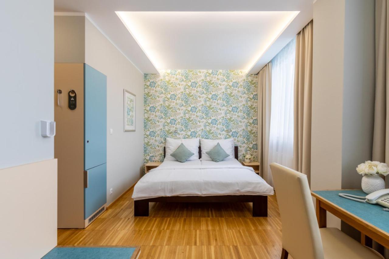 Hotel Abacie & Wellness Valašské Meziříčí Exterior foto